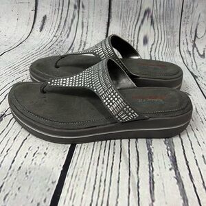 Skechers Womens Relaxed Fit: Upgrades - Cushy thong sandals comfort size 8 bling
